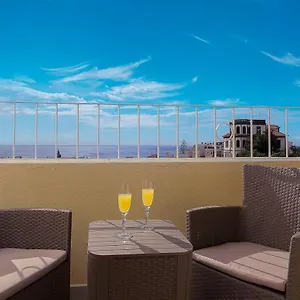 funchal-window-by-madeira-sun-travel.madeira-islandshotels.com/